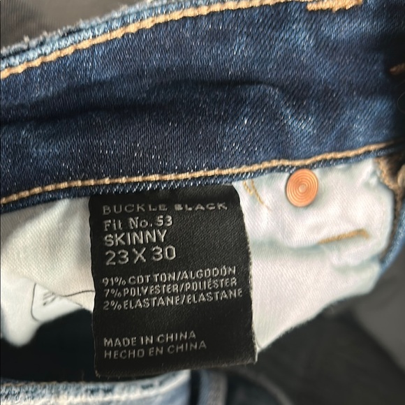 Buckle Black Blue Jeans - Picture 3 of 4